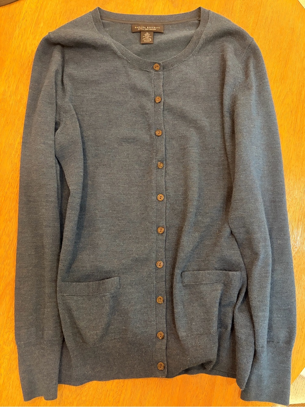 Banana Republic Merino Wool Cardigan – Women’s Medium